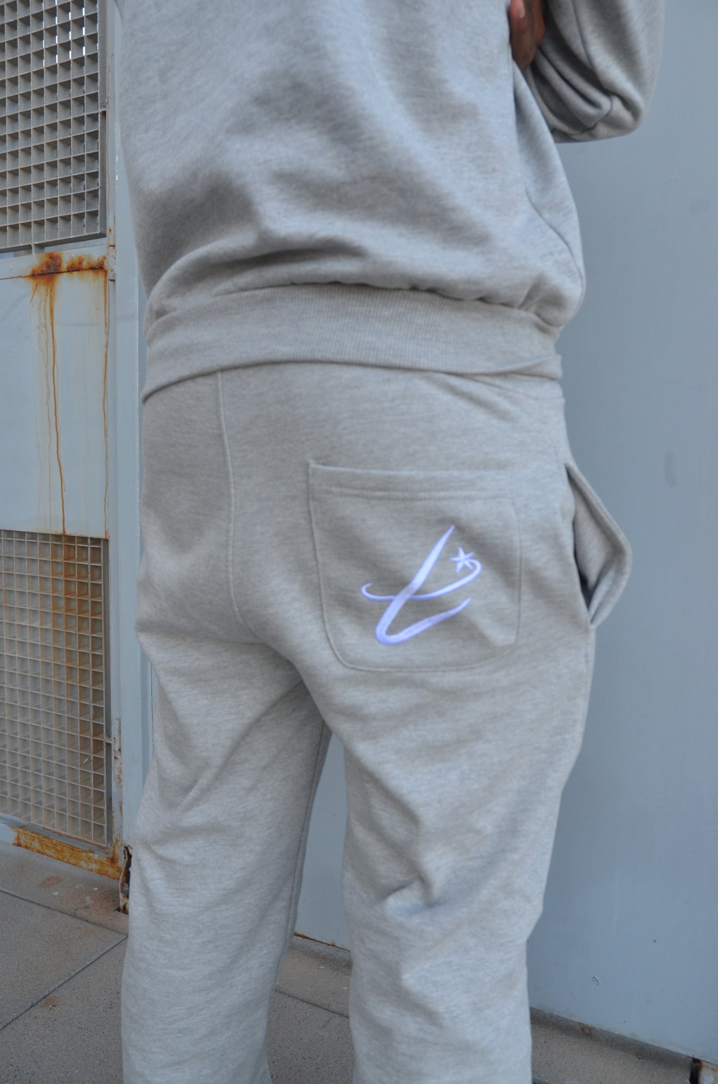 LAVG BASICS GREY